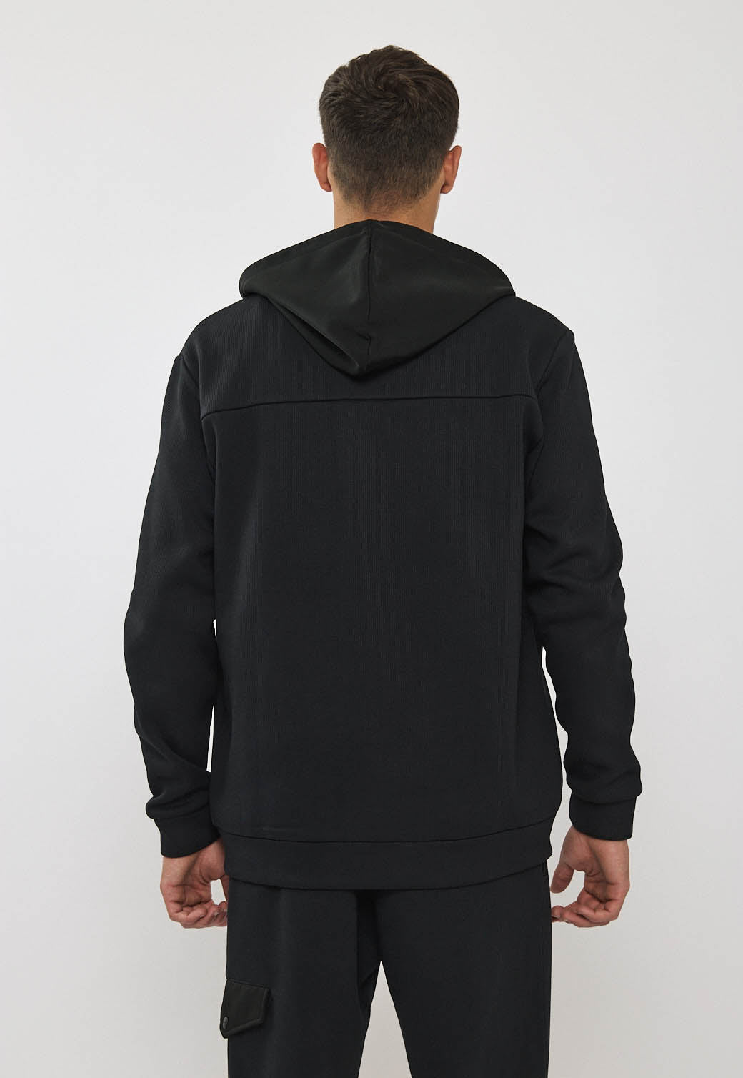 ג'קט אינטרלוק לגברים בצבע שחור