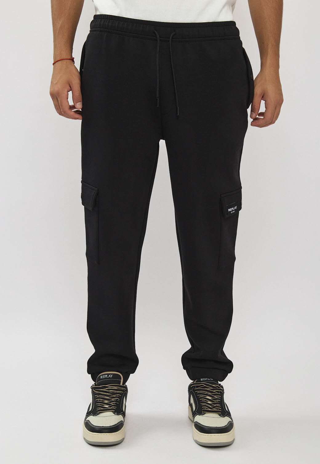 מכנסי ג'וגר לגברים בצבע שחור