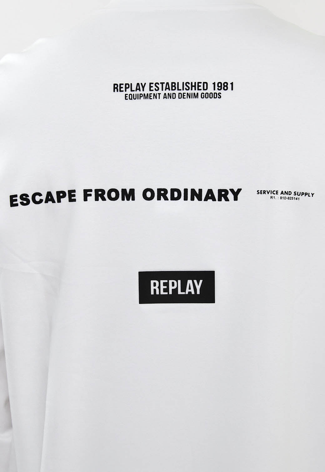 טי-שירט שרוול ארוך לגברים בצבע לבן עם לוגו קטן