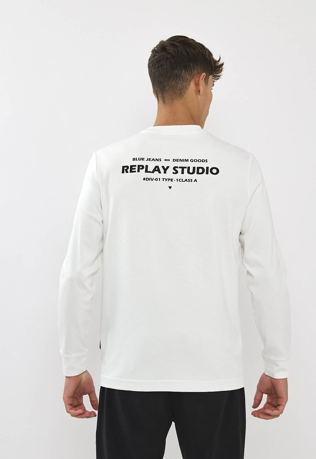 טי-שירט שרוול ארוך לגברים בצבע לבן