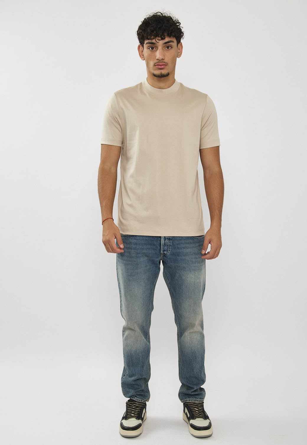 טי-שירט לגברים בצבע בז׳