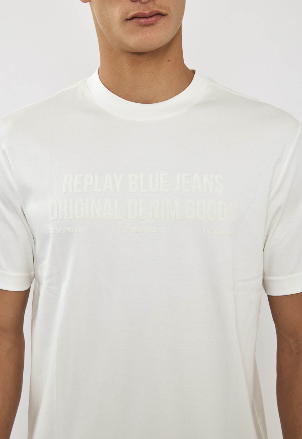 טי-שירט לגברים בצבע לבן עם הדפס