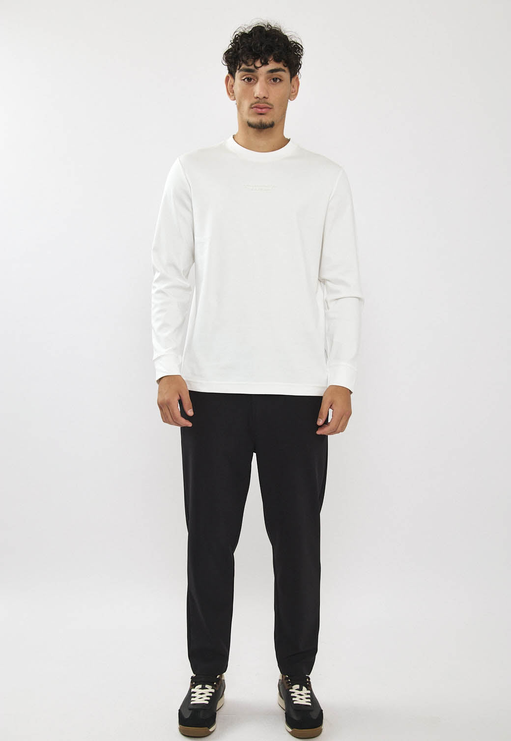 טי-שירט ארוכה לגברים בצבע לבן שלג