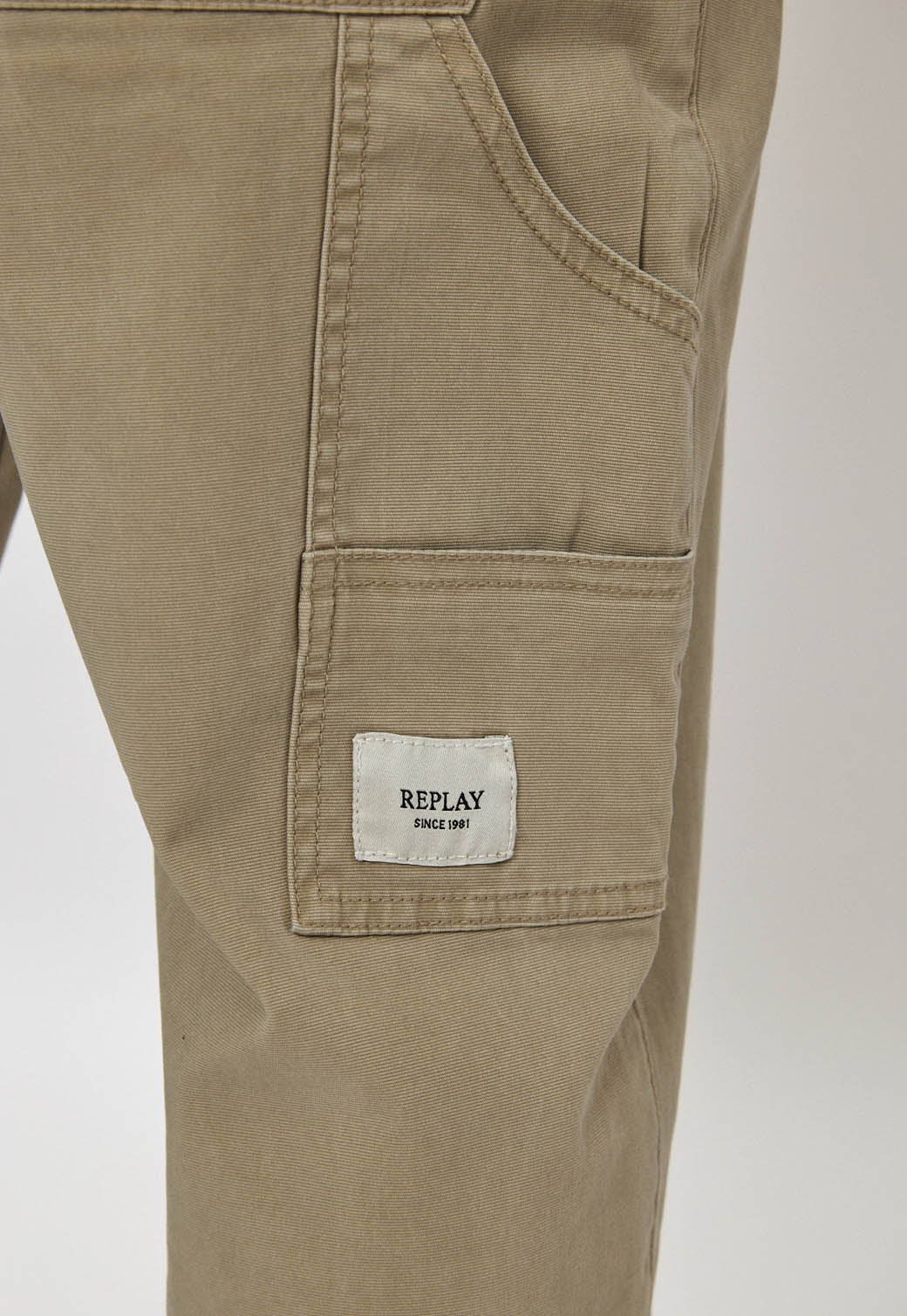 מכנסי טוויל לגברים בצבע קרם אבן