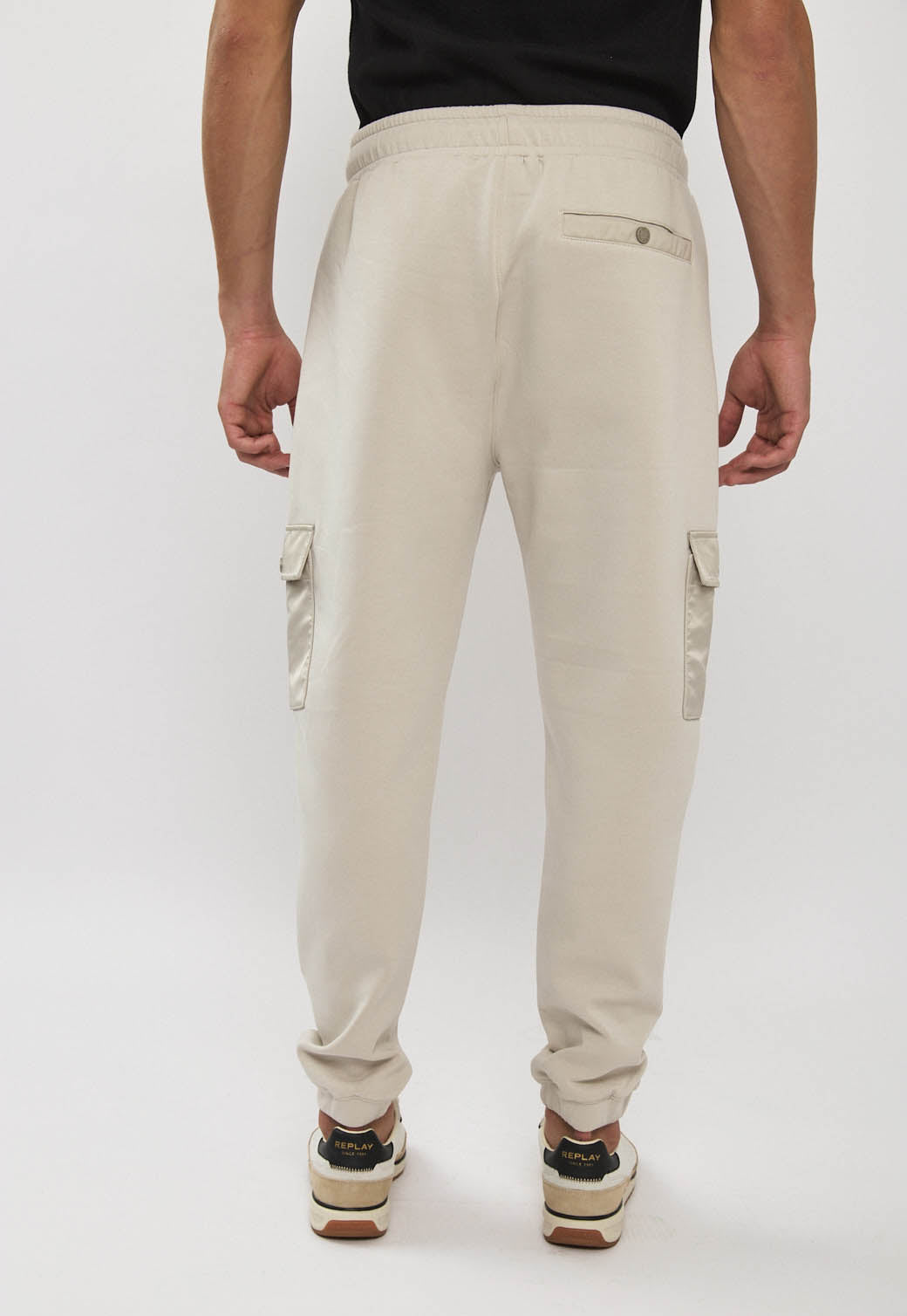 מכנסי ג׳וגר ולור לגברים בצבע חול