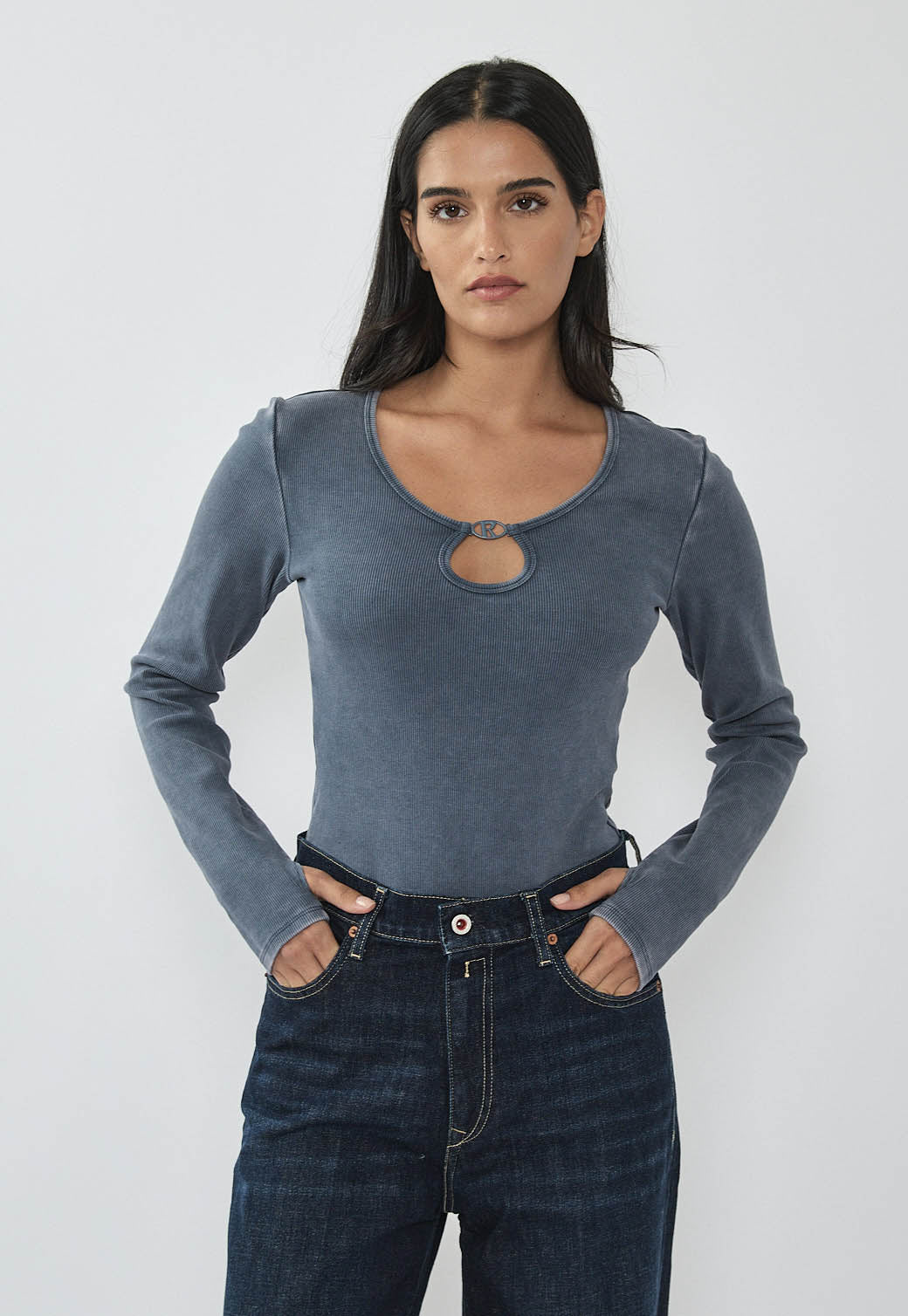 בודיסוט לנשים בצבע אינדיגו עם חיתוך טיפה ומפתח עגול