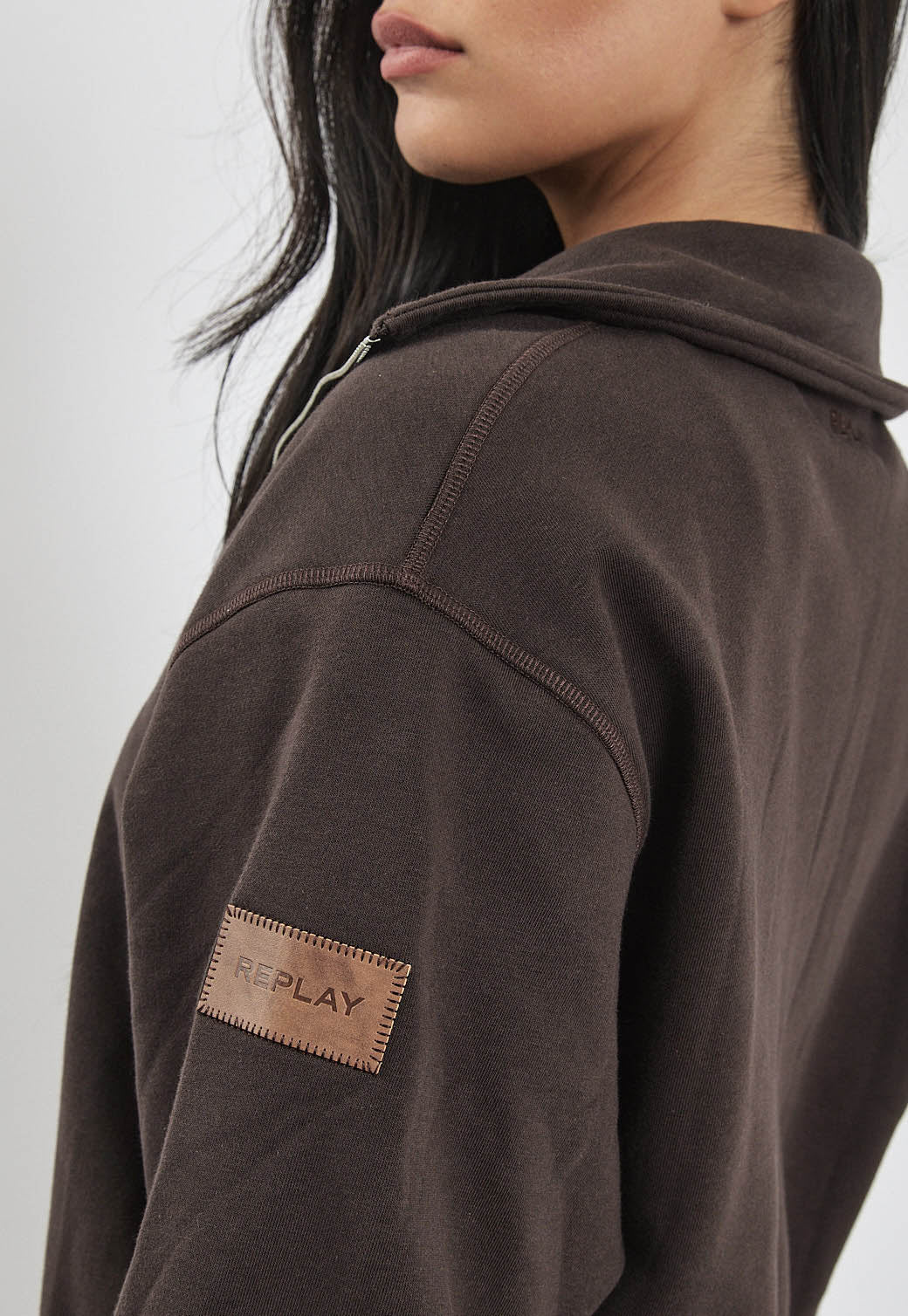 ג'קט קרופ  לנשים בצבע חום