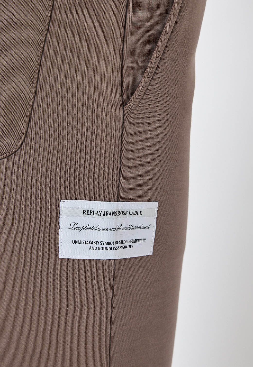 מכנסי טרנינג INTERLOCK LONG PANTS בצבע חום