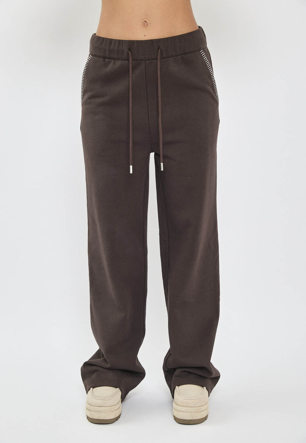 מכנסי טרנינג לנשים CVC LONG PANTS בצבע חום