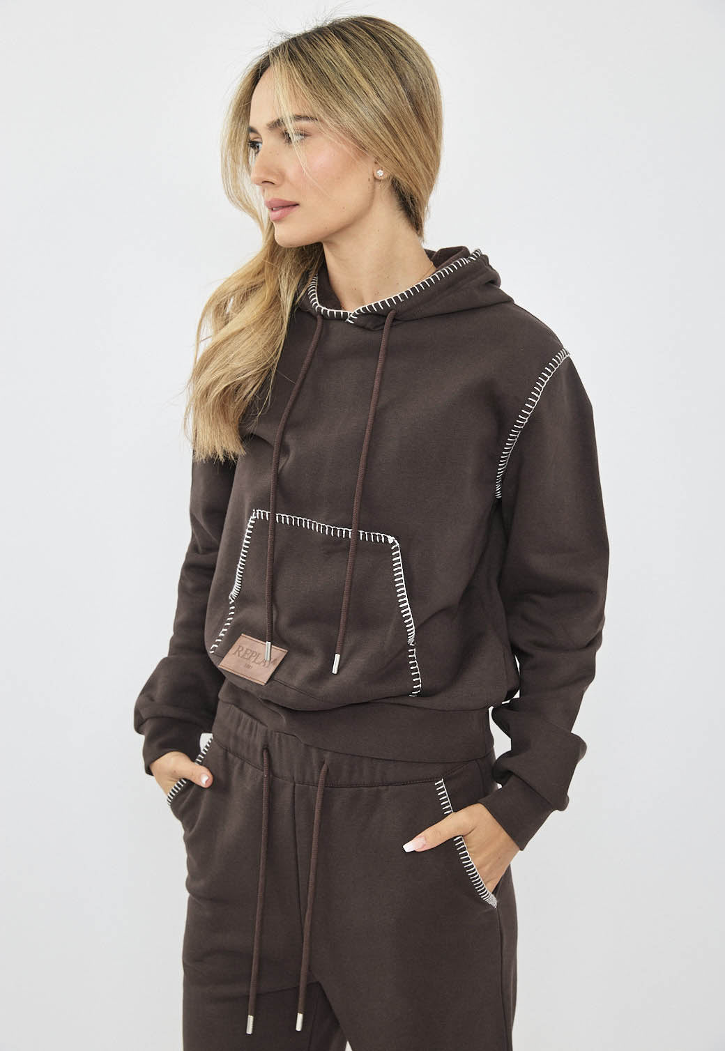 קפוצ'ון לנשים HOODED SWEATSHIRT בצבע חום