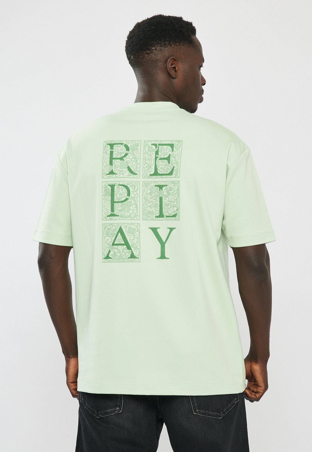 טי-שירט אוברסייז לגברים בצבע מנטה עם לוגו והדפס בגב