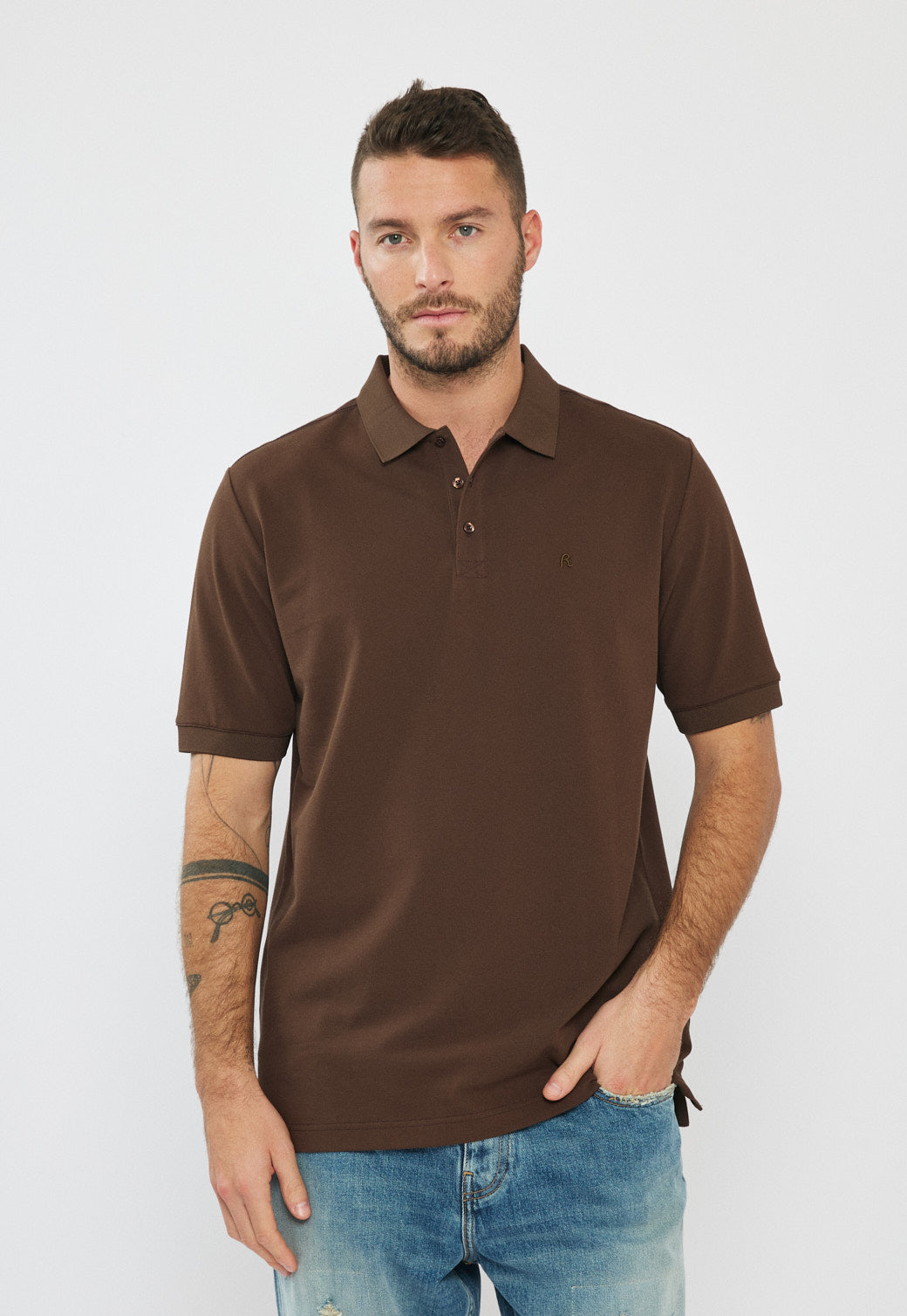 חולצת פולו לגברים בצבע חום