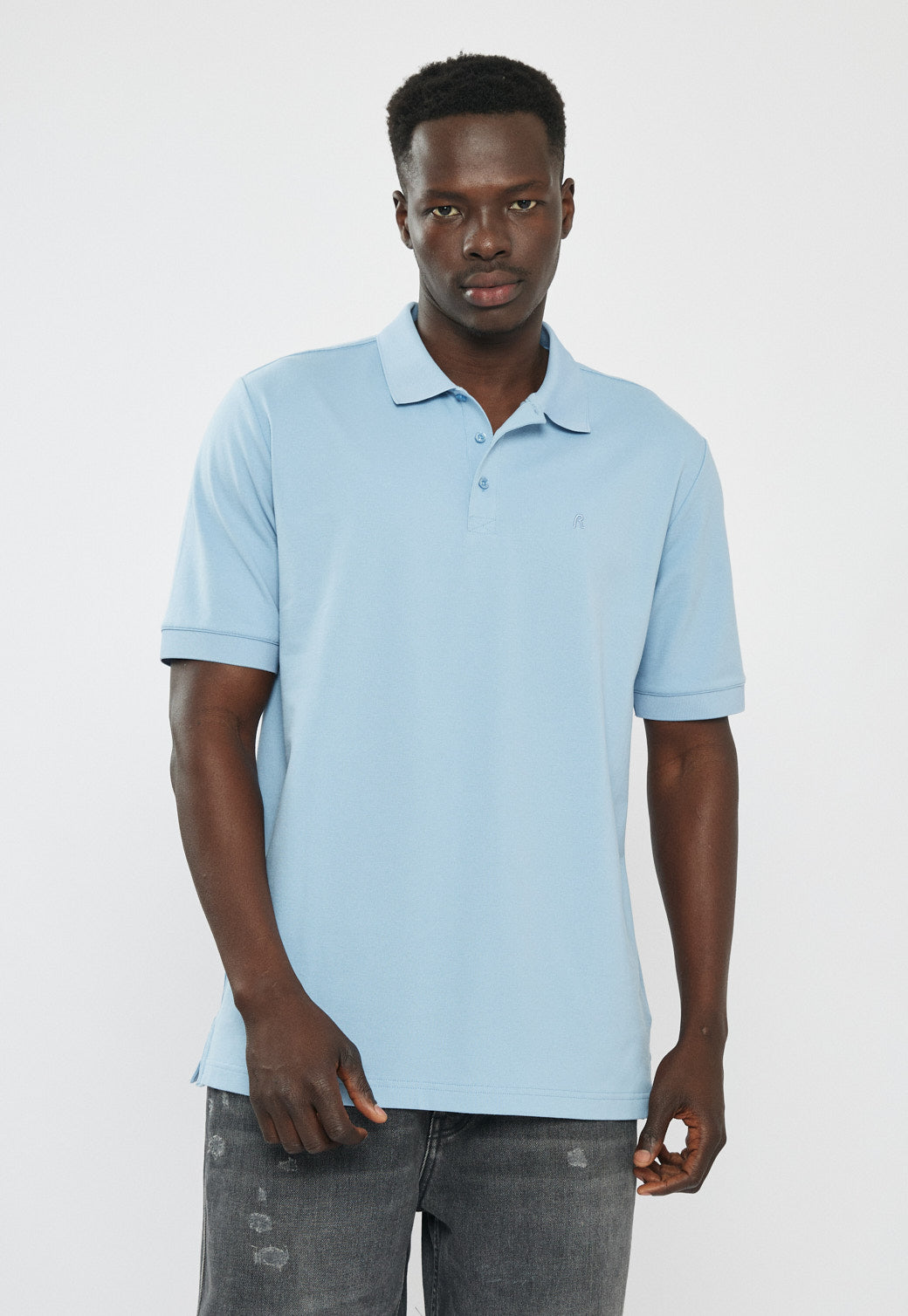 חולצת פולו לגברים בצבע תכלת