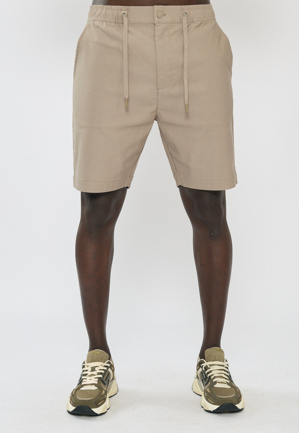 מכנסיים קצרים לגברים בצבע בז'