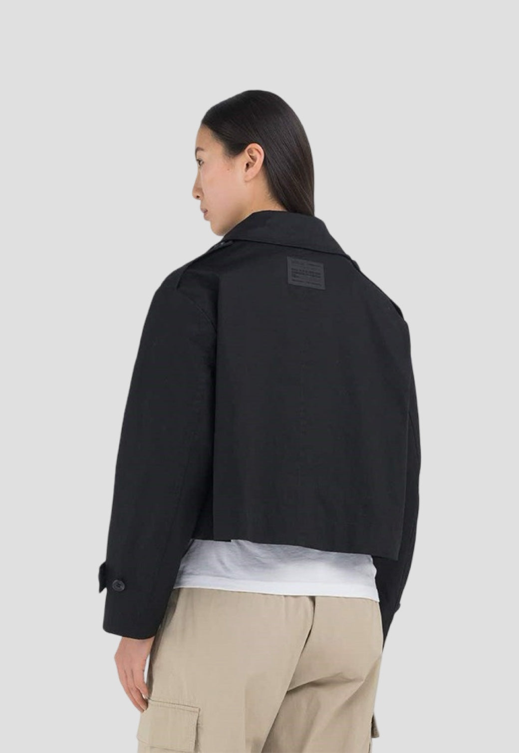 ג'קט טרנץ' באורך קרופ Giubbotti בצבע שחור