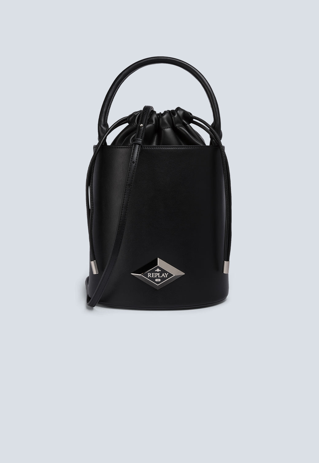 תיק דלי שחור לנשים עם סגירת שרוך ותגית מתכת קדמית – תיק אופנתי אלגנטי ליום ולערב