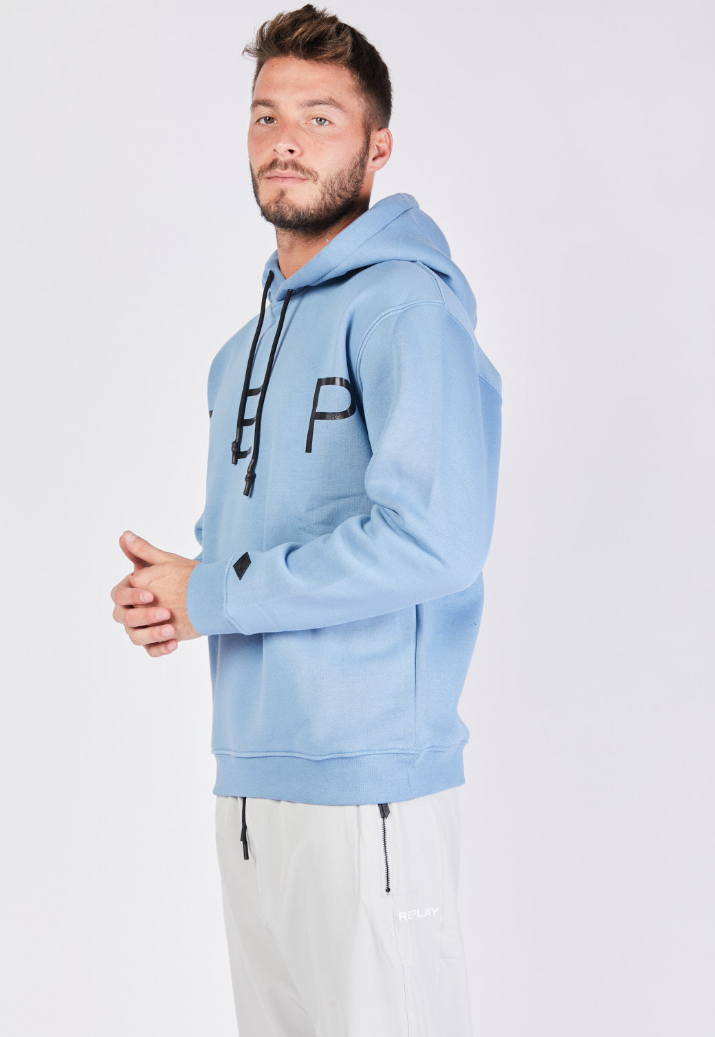 קפוצ'ון עם לוגו גברים