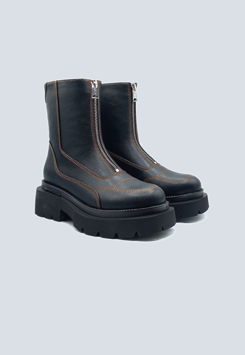 מגפי נשים ORPHEA בצבע שחור עם רוכסן קדמי