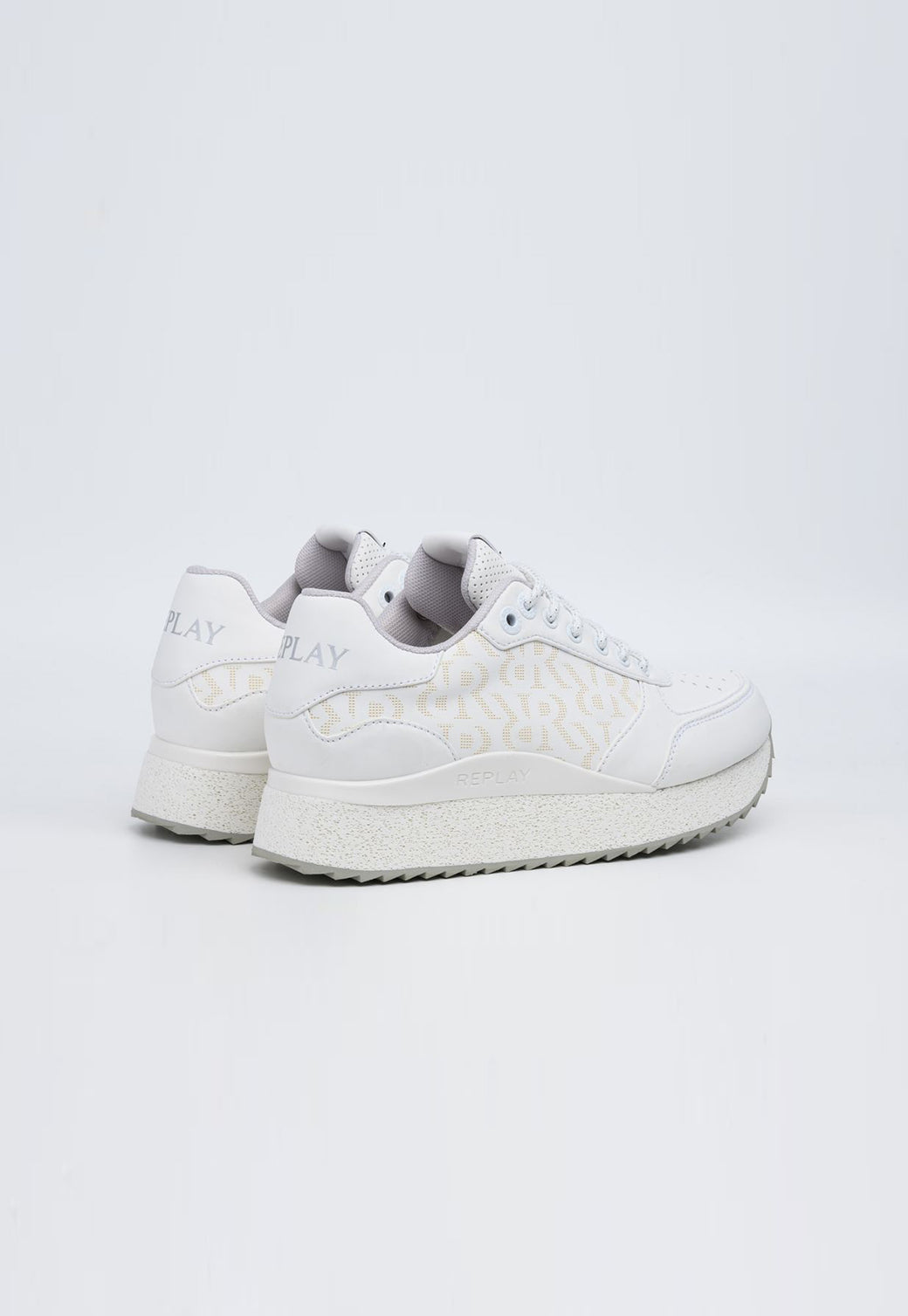 סניקרס לנשים PENNY UNDER בצבע לבן