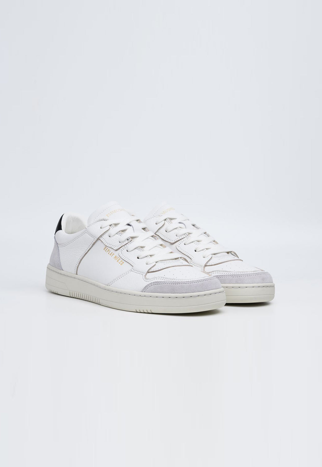 נעלי סניקרס לגברים בצבע לבן