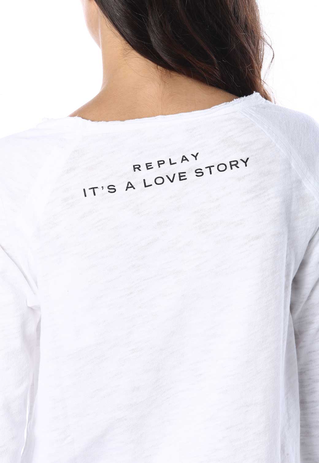 חולצת בייסיק לבנה ארוכה לנשים