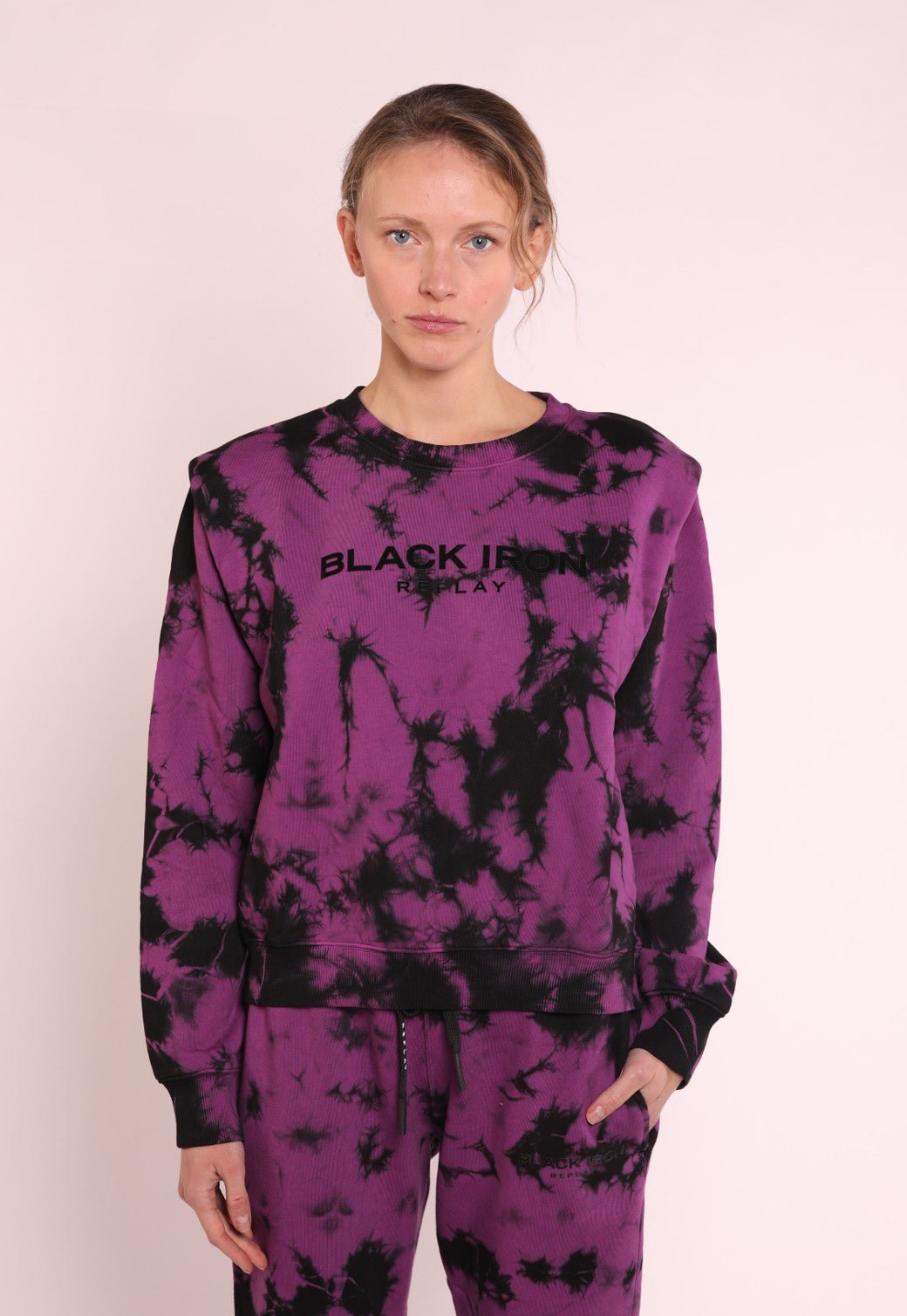 סווטשירט טאי דאי עם כיתוב בחזה | נשים BLUE / S