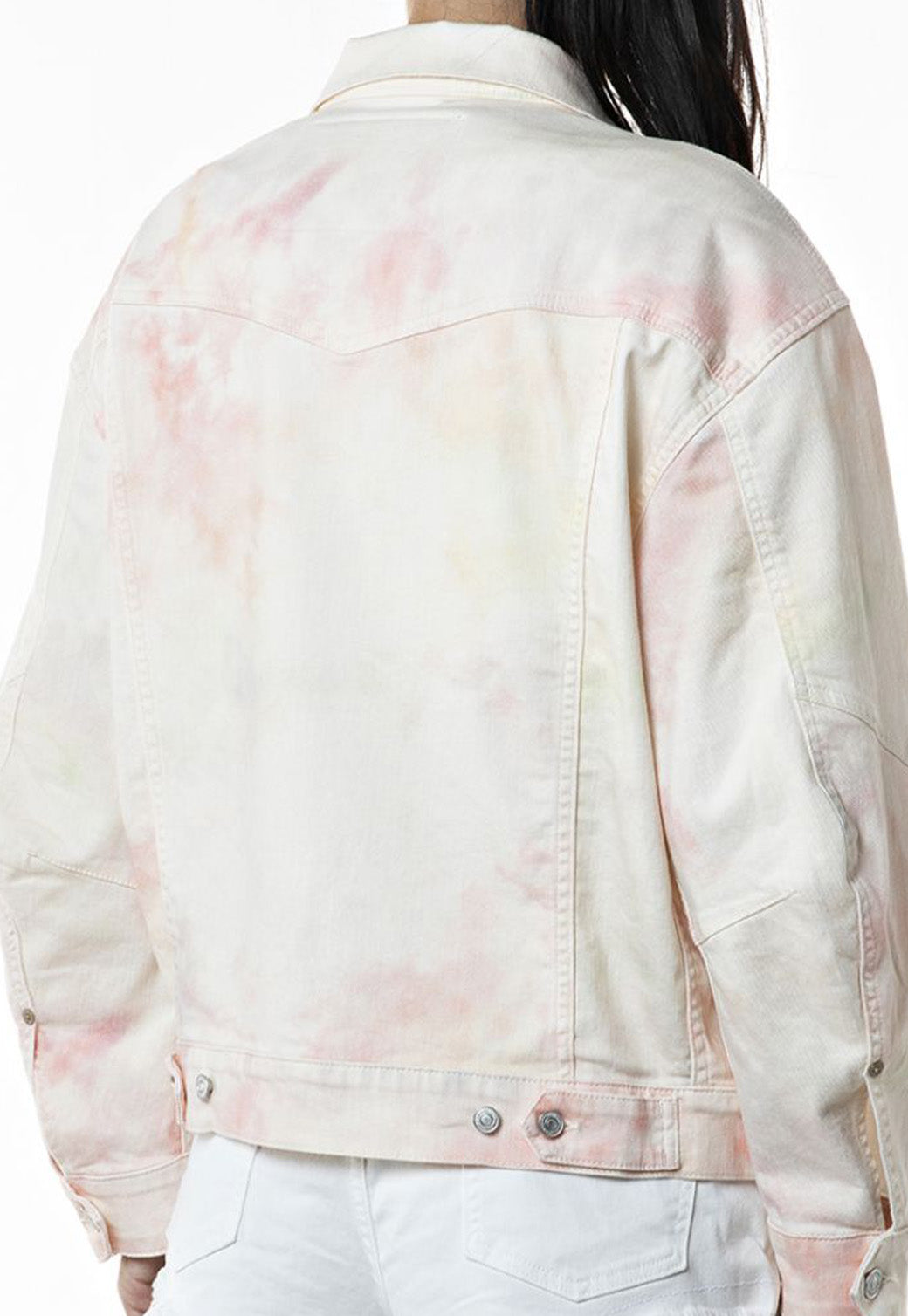 ג'קט ג'ינס נשים בצבע טאי דאי ורוד-אפרסק