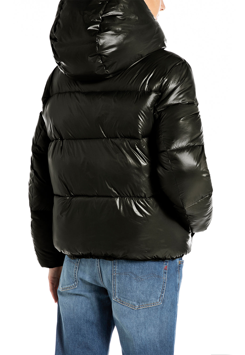 מעיל פוך קצר לנשים בצבע שחור מבריק עם כובע