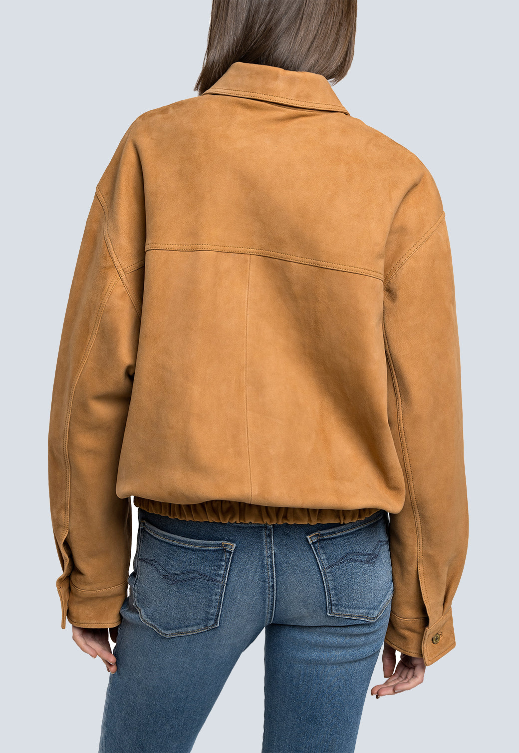 ג׳קט נשים מעור זמש בצבע חום קמל