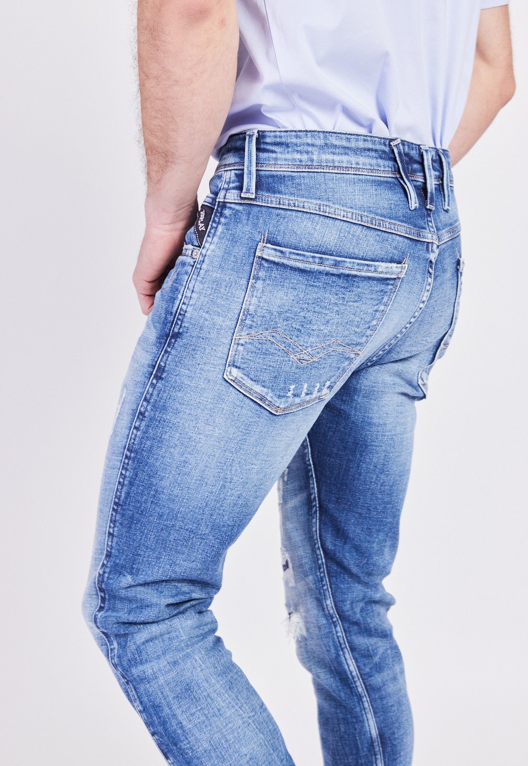 מכנסי ג'ינס Slim Fit BRONNY עם קרעים גברים - Replay