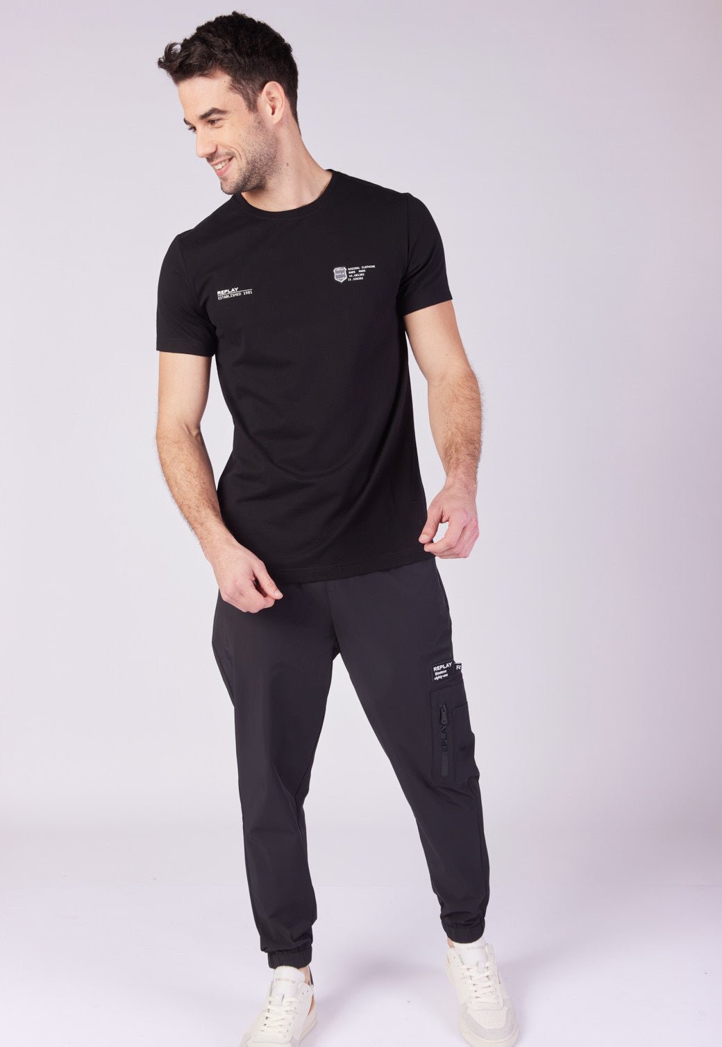 מכנסי טרנינג ארוכים מבד ניילון בצבע שחור גברים - Replay