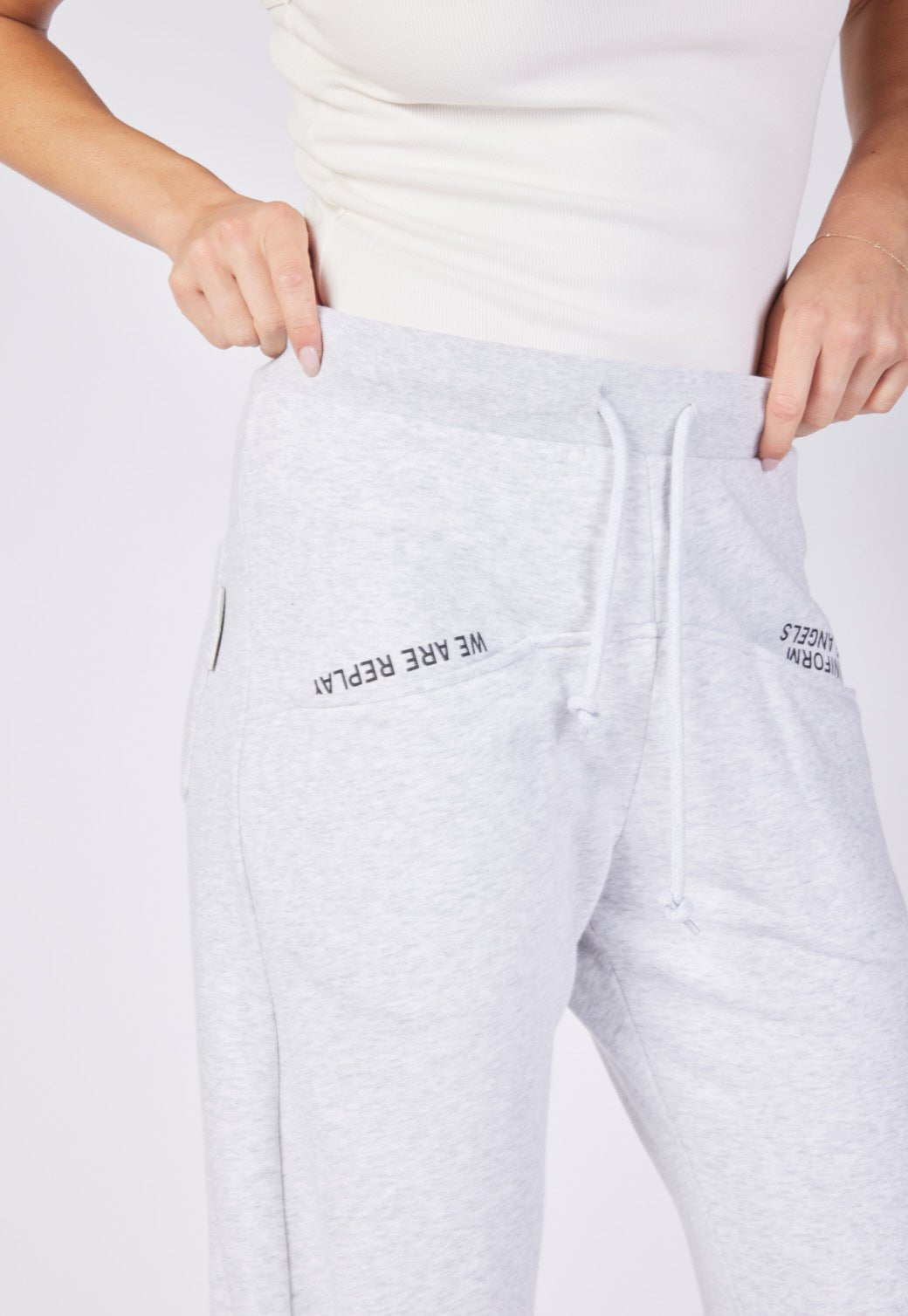 מכנסי טרנינג עם כיסים נשים - Replay