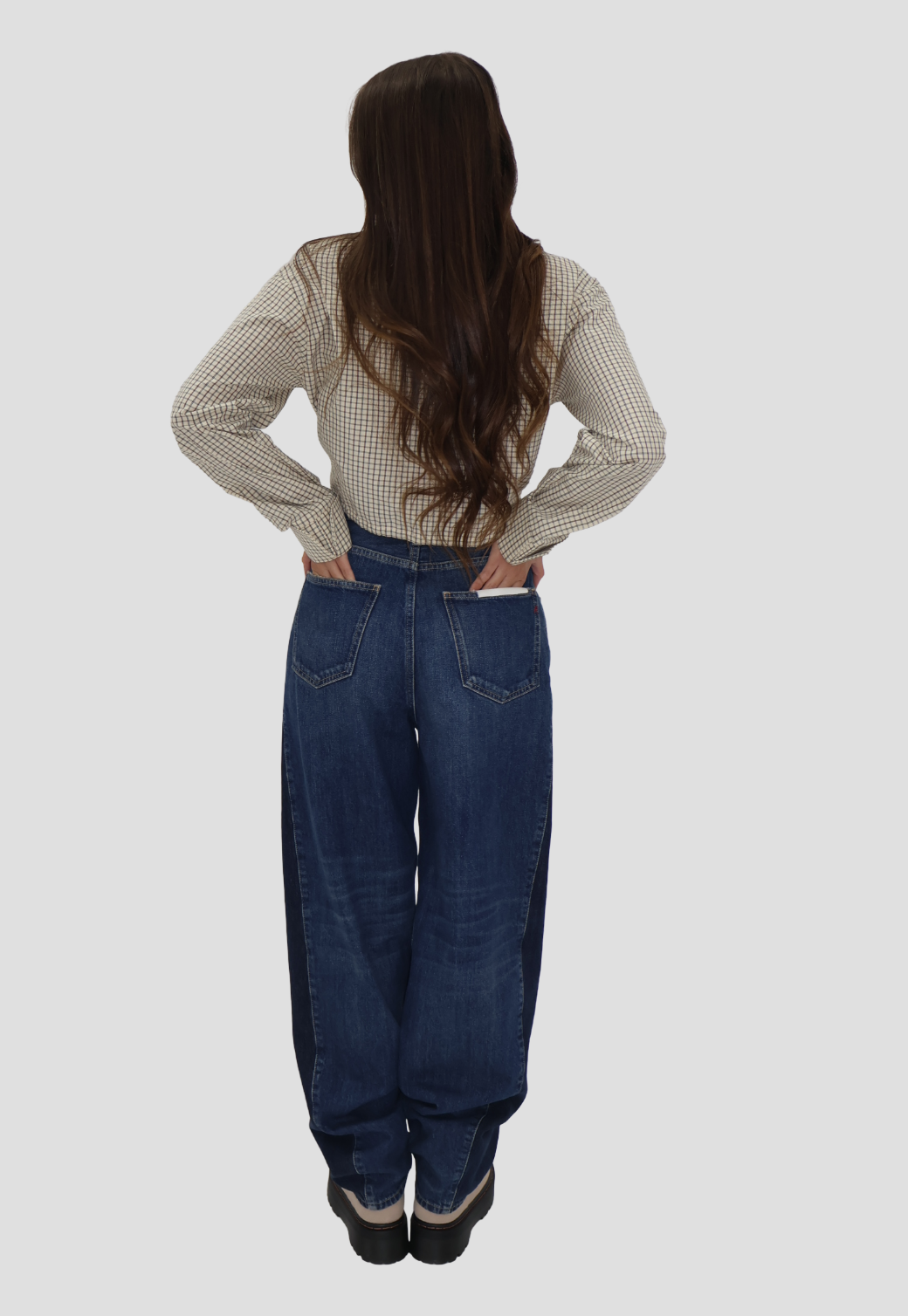 ג׳ינס LILACH לנשים בגזרה רחבה בצבע כחול בינוני