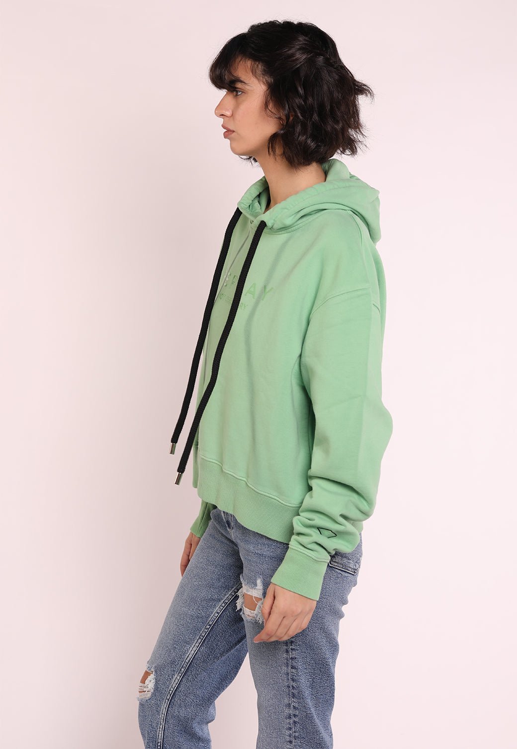 סווטשירט קפוצ'ון כיתוב בחזה נשים - Replay