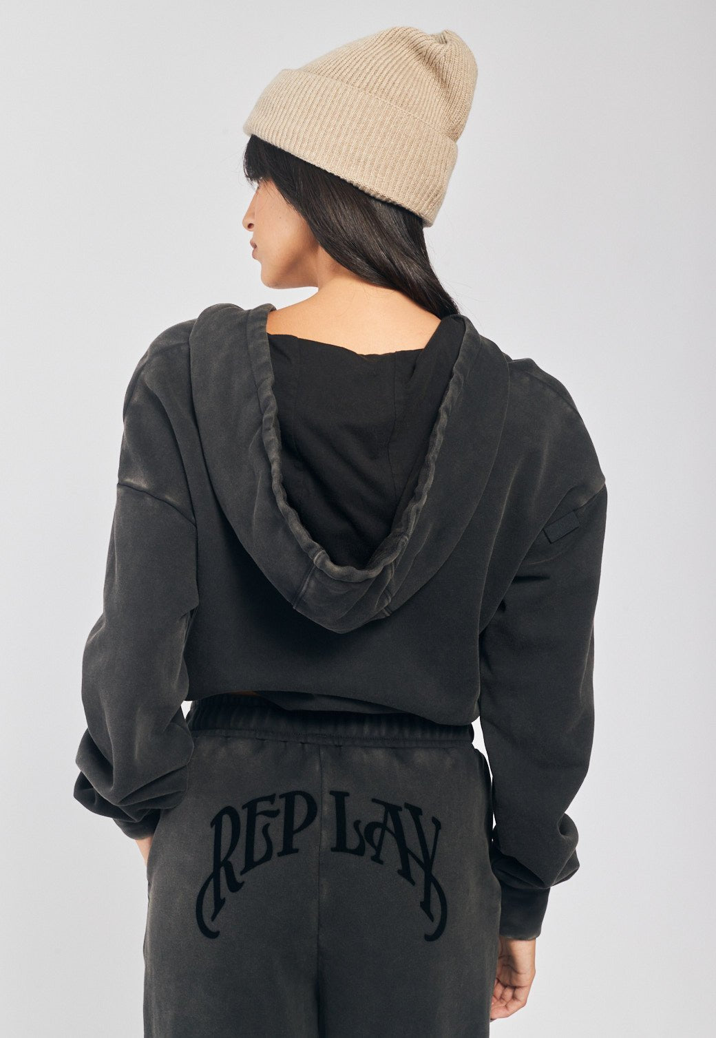 סווטשירט קפוצ'ון עם כיתוב נשים - Replay