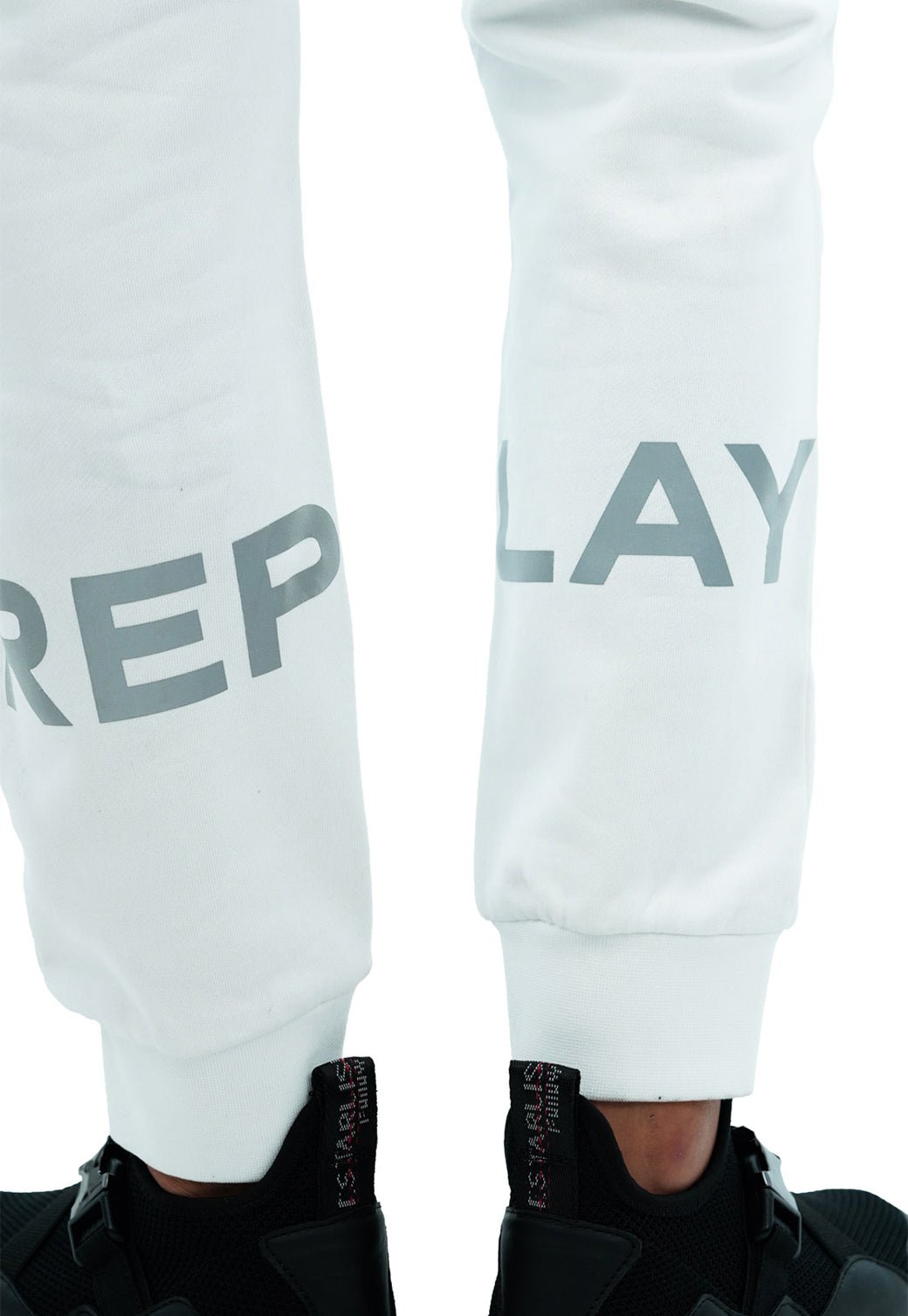 סווטשירט קפוצ'ון עם לוגו קטן קדימה ולוגו ריפלקטד בגב נשים - Replay