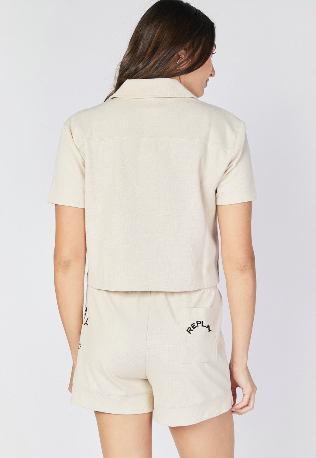 חולצה קצרה מכופתרת בטקסטורת וופל נשים - Replay